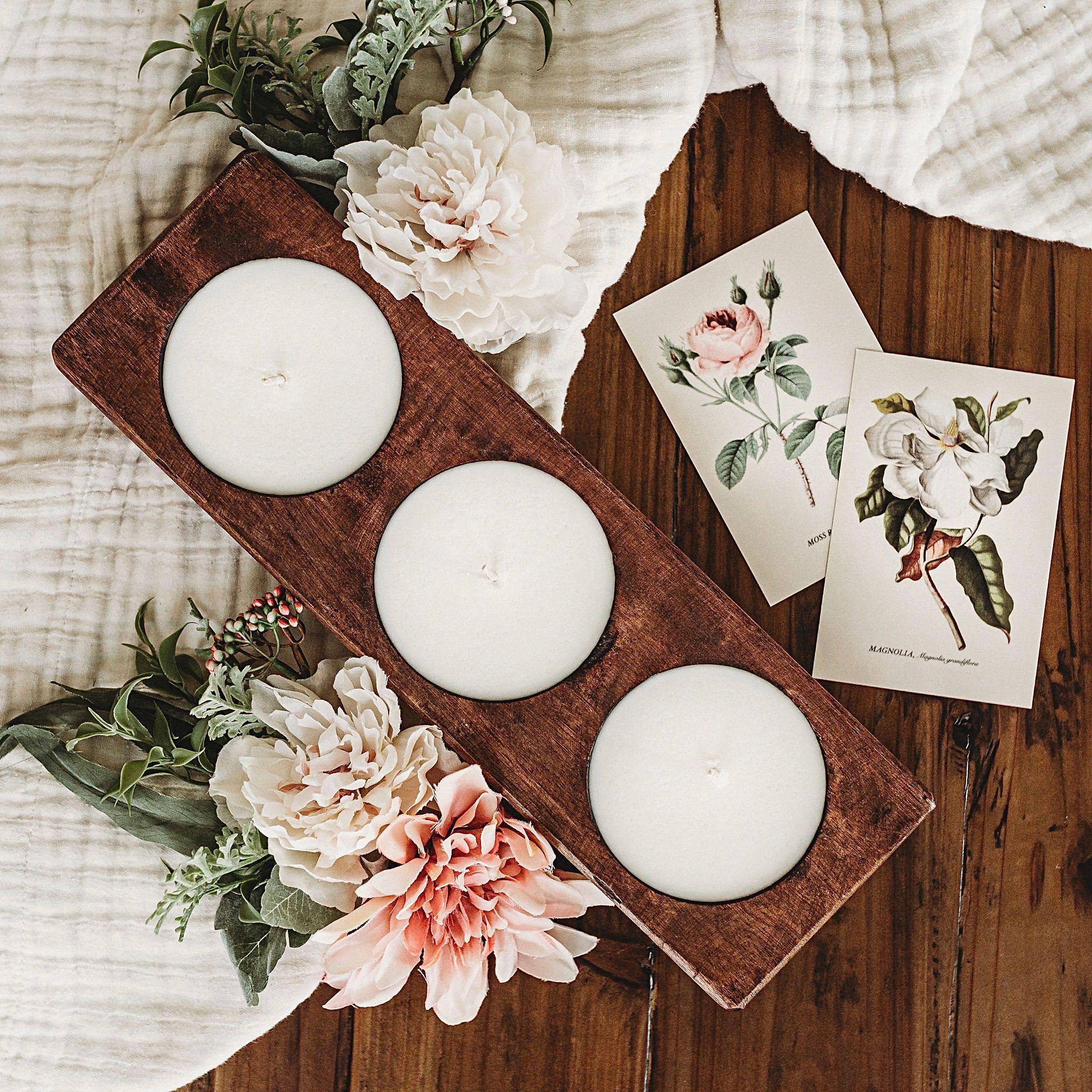 Rustic Farmhouse Candle Centerpiece – Decorative Home Decor Accent